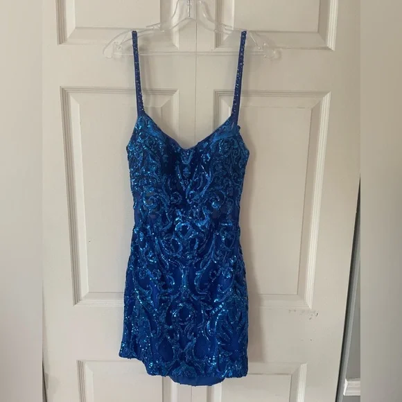 sachin and babi light blue dress Cobalt Blue Plunge V-Neck Bodycon Chic Short Homecoming Dress with Puf –  Newinlook main image 0